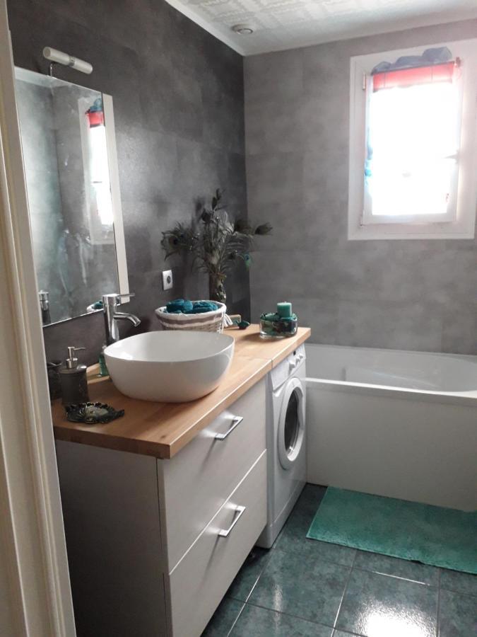 La Maison Rose 2 Chambres Avec Lit Pour 2 Personnes Et 2 Salles De Bains Nevers Bagian luar foto